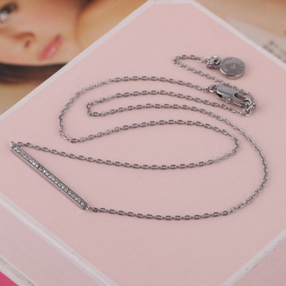 Michael Kors Diamond Pendant Short Necklace - Picture 1 of 5